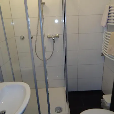 Hotel Centralhotel 2*